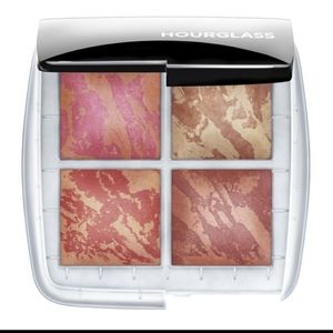 HOURGLASS GHOST Pallet